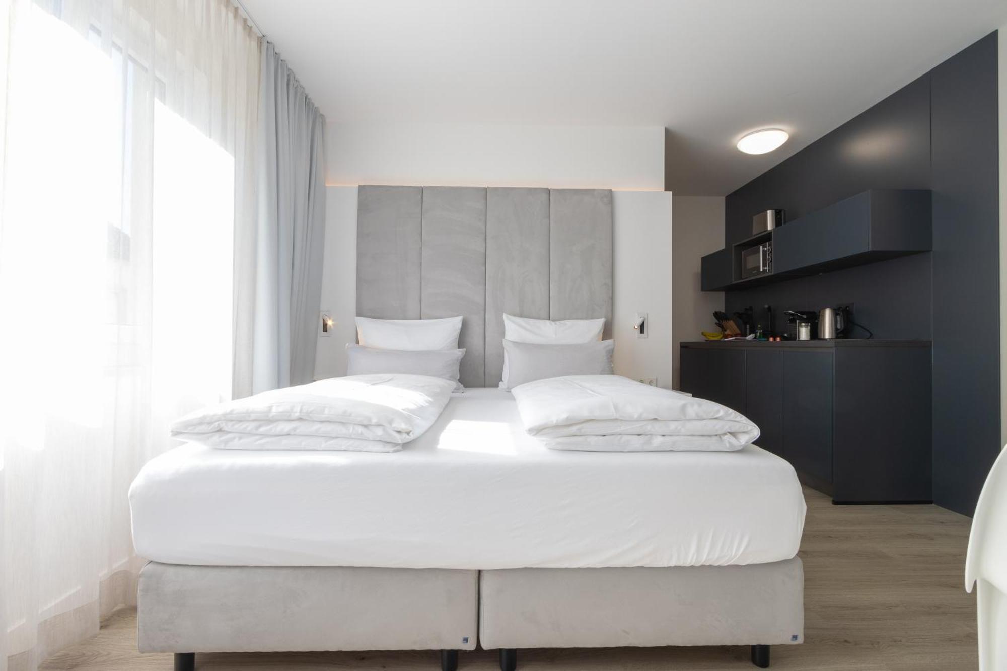 Zzzpace Smart-Hotel เครเฟลด์ ภายนอก รูปภาพ