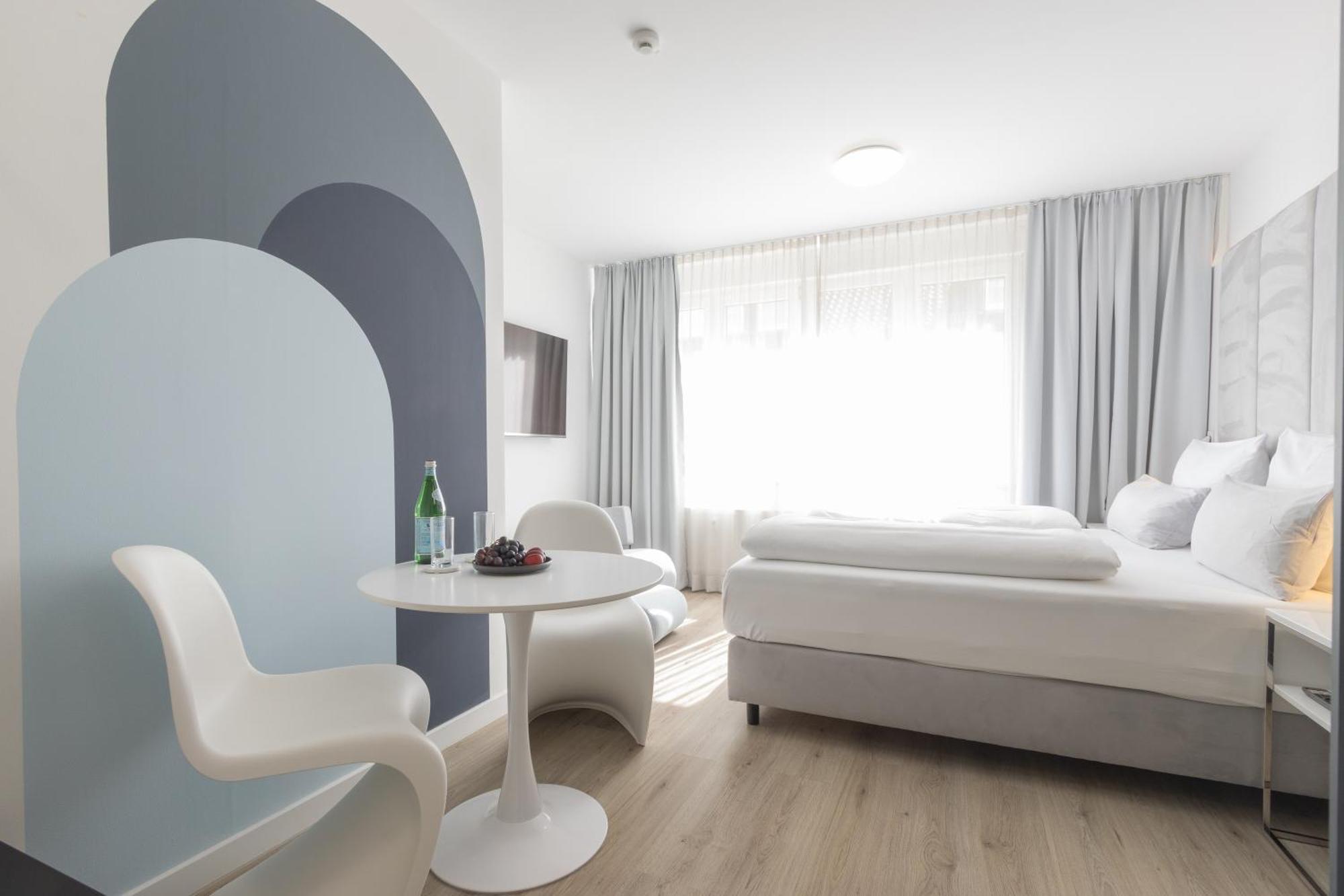Zzzpace Smart-Hotel เครเฟลด์ ภายนอก รูปภาพ
